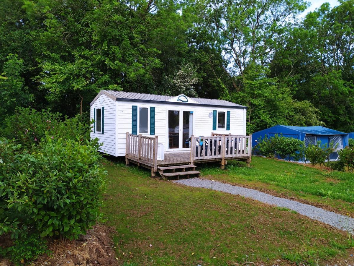 Hebergements Camping "Les Pieds Dans L'Eau" Крозон Екстериор снимка